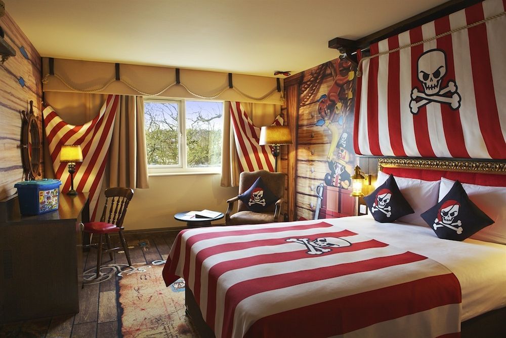 Legoland Malaysia Hotel Нусаяя Екстер'єр фото Pirate themed room at Legoland Florida Resort Hotel