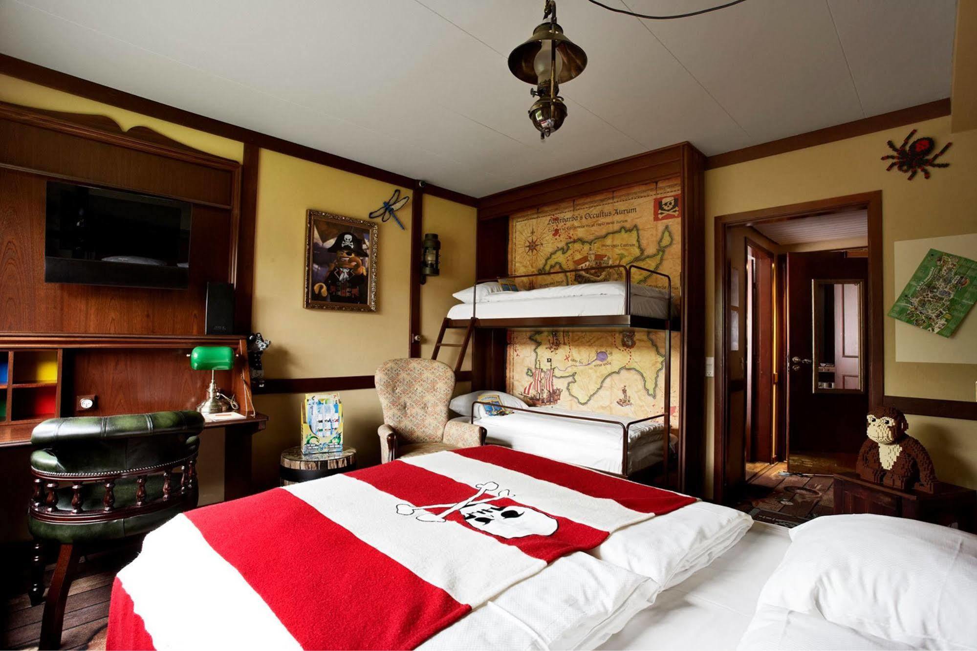Legoland Malaysia Hotel Нусаяя Екстер'єр фото A room at the Legoland Hotel
